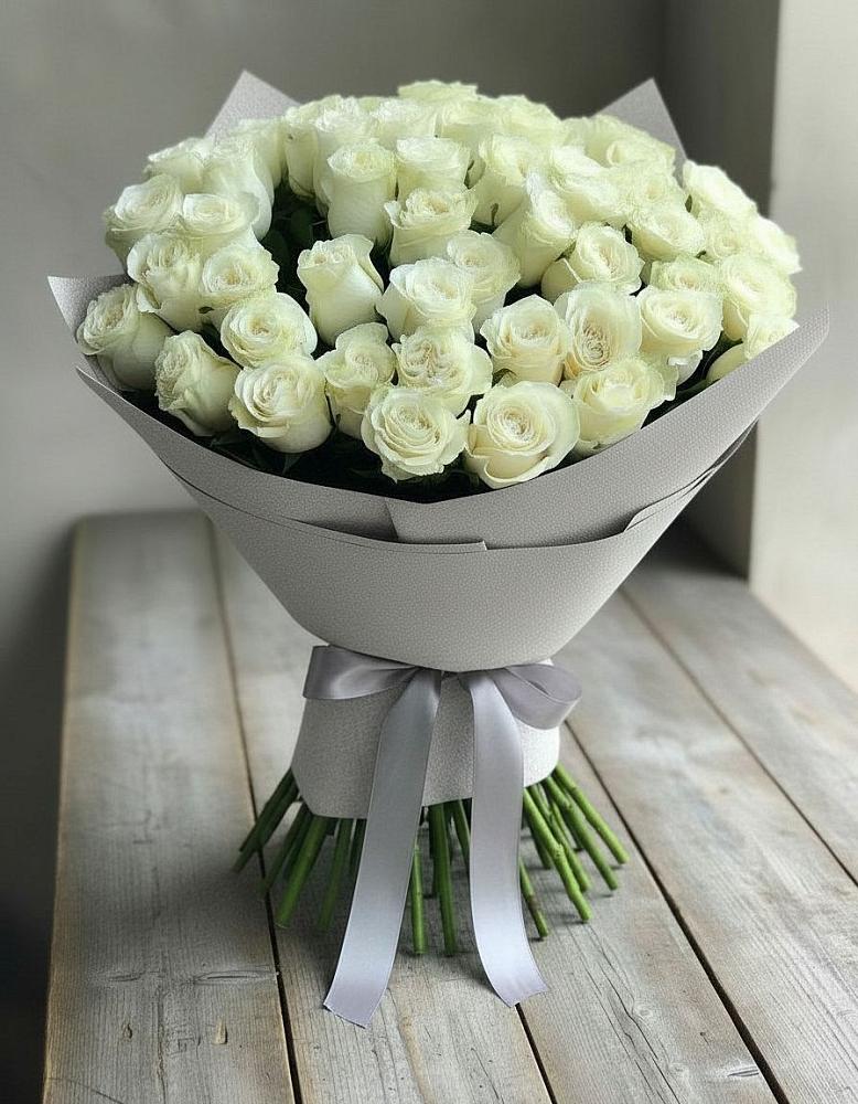 Букет 35 Белых роз в Пряже