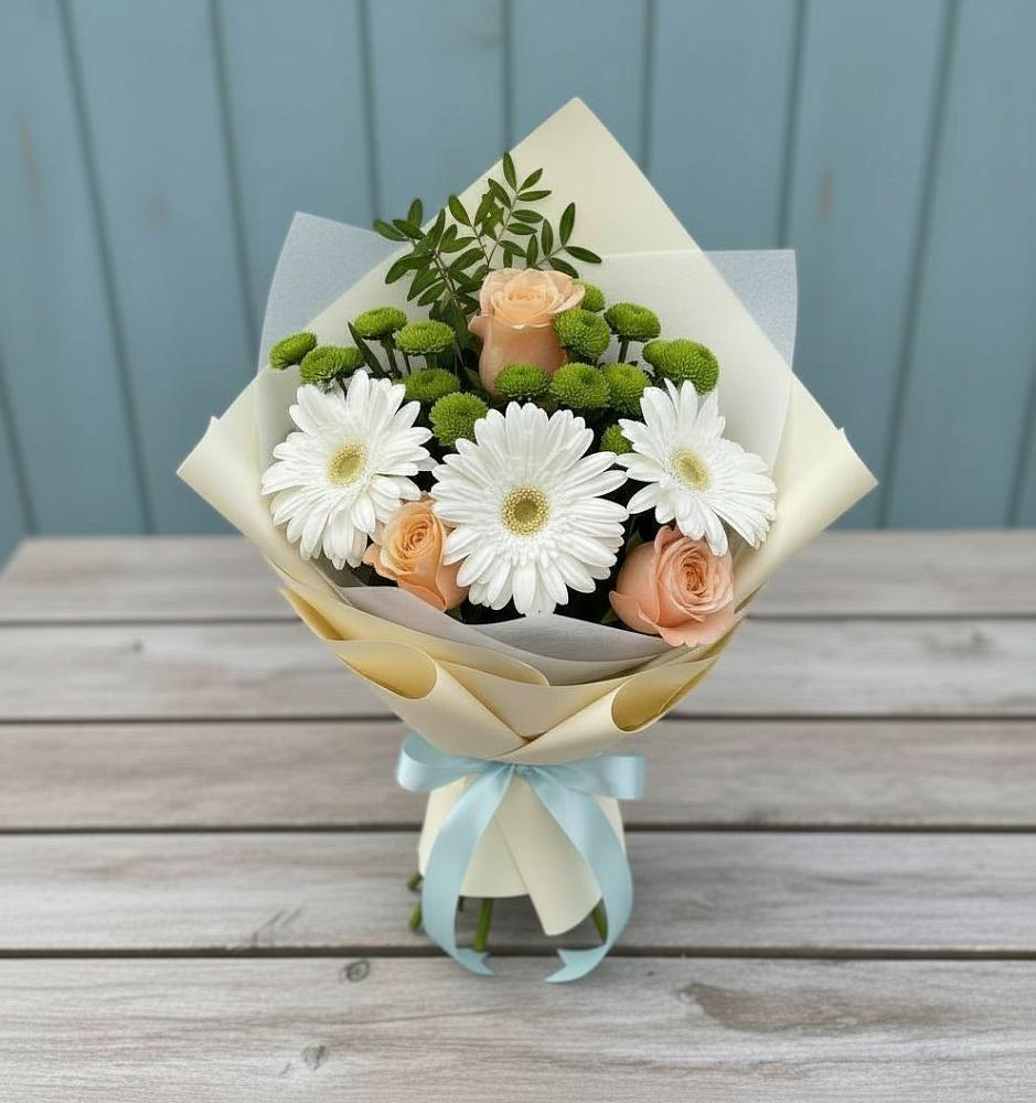 Букет цветов из: Герберы, Розы и Хризантемы в Пряже