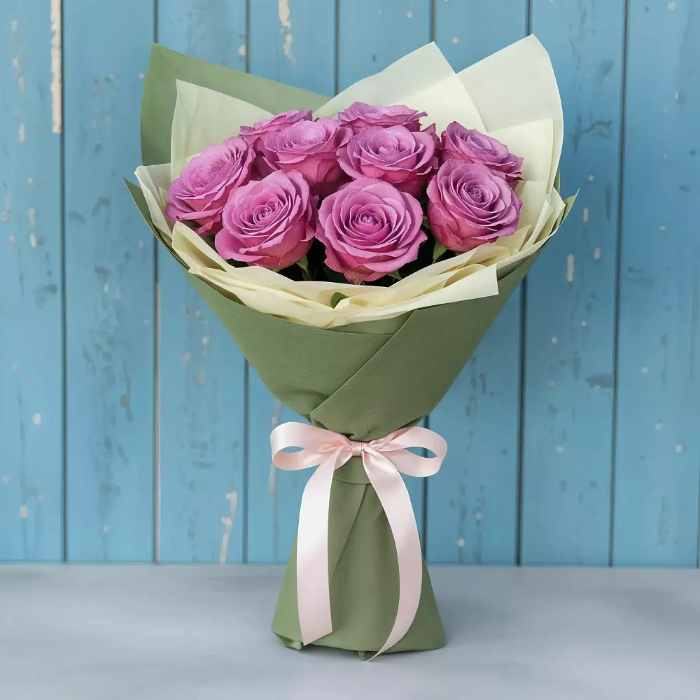 Букет Розы Фёрст Леди в Пряже