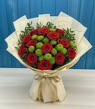 Букет цветов из:  Розы и Хризантемы в Пряже