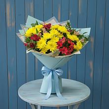 Букет цветов из:  Альстромерии и Хризантемы в Пряже