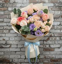 Букет цветов из:  Розы, Лизиантусы и Гвоздики #REPLACE_PRED# Пряже