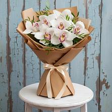 Букет цветов из:  Орхидеи и Розы в Пряже